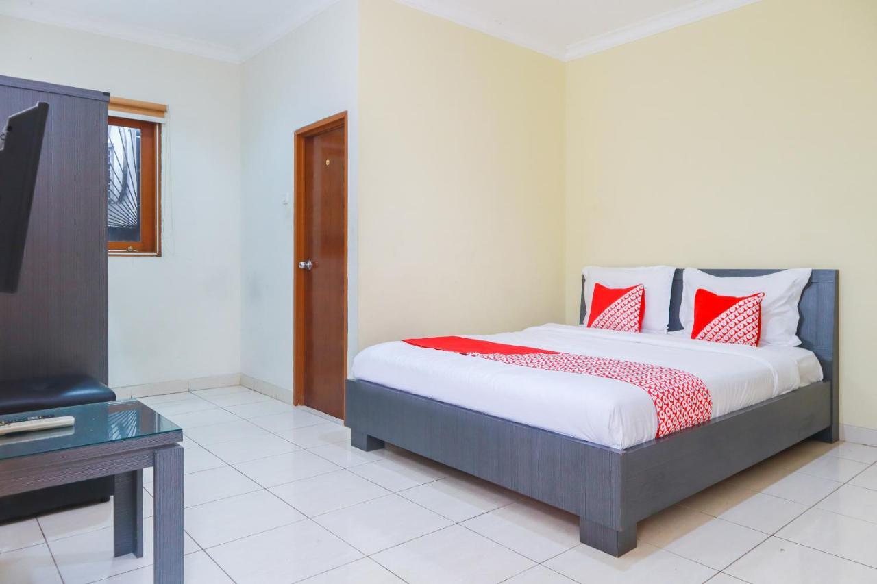 Oyo 2196 Ss Homes Jakarta Exteriör bild
