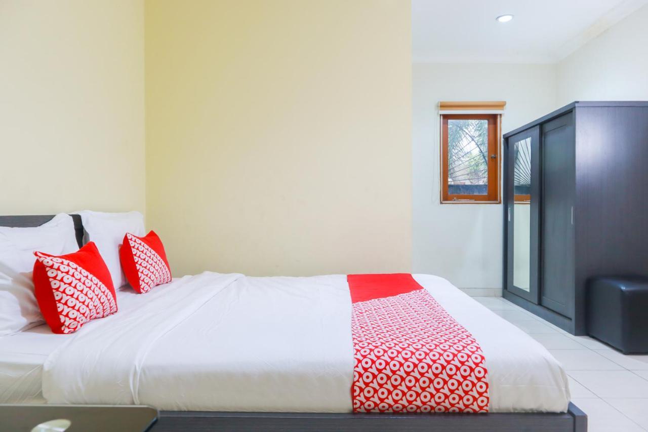 Oyo 2196 Ss Homes Jakarta Exteriör bild