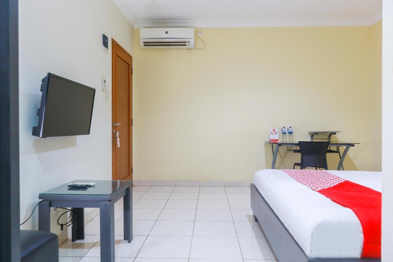 Oyo 2196 Ss Homes Jakarta Exteriör bild