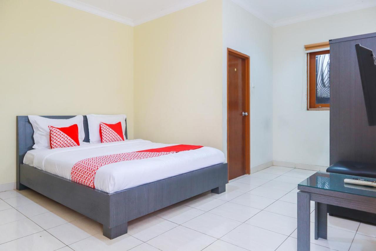 Oyo 2196 Ss Homes Jakarta Exteriör bild